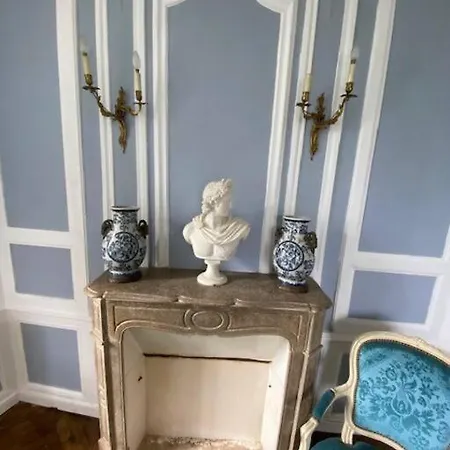 Gite De La Tour Du Chateau アパート